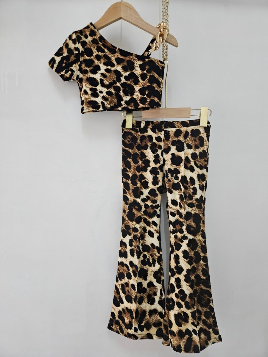 ENSEMBLE LEO YOLA